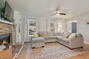 1809 Cambridge Dr, Saint Charles, IL 60174 - Photo 7