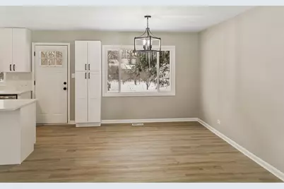 4126 Wildwood Drive, Crystal Lake, IL 60014 - Photo 7