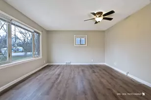 610 Lagoon Terrace, Round Lake Beach, IL 60073 - Photo 3