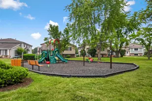 29W532 Winchester Circle, Warrenville, IL 60555 - Photo 23