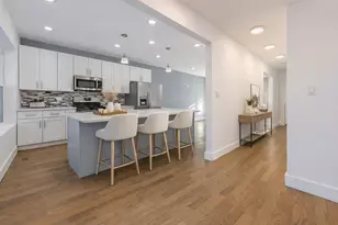 2038 E 73rd St, Chicago, IL 60649 - Photo 9