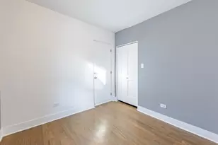 2038 E 73rd St, Chicago, IL 60649 - Photo 17