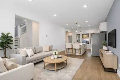 2038 E 73rd Street, Chicago, IL 60649 - Photo 3