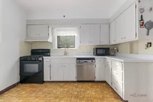 117 E Washington Ave, Lake Bluff, IL 60044 - Photo 11