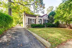 117 E Washington Ave, Lake Bluff, IL 60044 - Photo 1