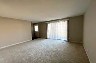 116 Cotuit Ct, Schaumburg, IL 60193 - Photo 3