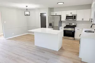 823 Bradoc St, Chicago Heights, IL 60411 - Photo 5