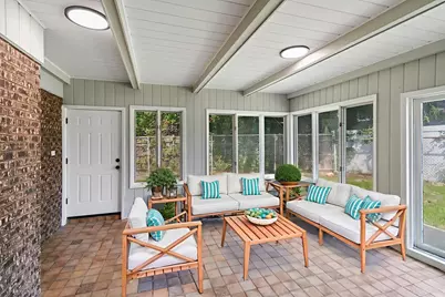 823 Bradoc Street, Chicago Heights, IL 60411 - Photo 9