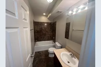 9100 Lamon Avenue #1N, Skokie, IL 60077 - Photo 3