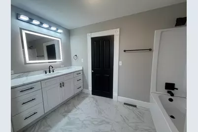 125 S Main Street, Clifton, IL 60927 - Photo 21