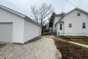 125 S Main St, Clifton, IL 60927 - Photo 29