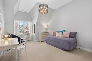 236 Holmes Ave, Clarendon Hills, IL 60514 - Photo 23