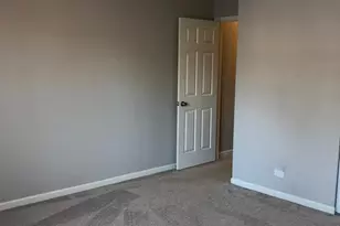 2208 Country Club Dr, Woodridge, IL 60517 - Photo 5