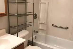 2208 Country Club Dr, Woodridge, IL 60517 - Photo 7