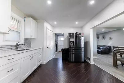 5227 S Neenah Avenue, Chicago, IL 60638 - Photo 9