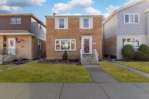 5227 S Neenah Ave, Chicago, IL 60638 - Photo 1
