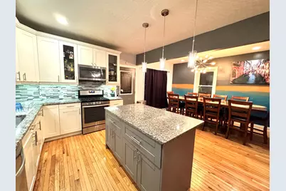 8544 S Essex Avenue, Chicago, IL 60617 - Photo 15