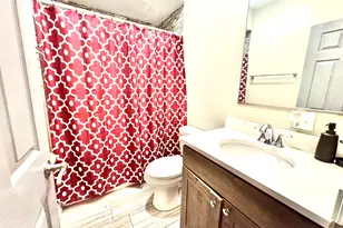 8544 S Essex Ave, Chicago, IL 60617 - Photo 9