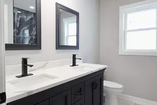 306 Escanaba Ave, Calumet City, IL 60409 - Photo 15