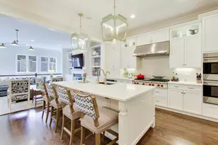 2935 N Seeley Ave, Chicago, IL 60618 - Photo 9