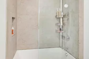 2935 N Seeley Ave, Chicago, IL 60618 - Photo 33