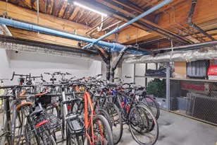 225 W Huron St, Chicago, IL 60654 - Photo 27