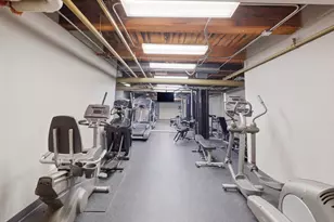 225 W Huron St, Chicago, IL 60654 - Photo 25