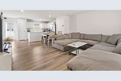 683 Wild Prairie Point, Hampshire, IL 60140 - Photo 5