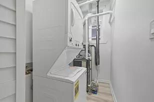 2420 S Sawyer Ave, Chicago, IL 60623 - Photo 17