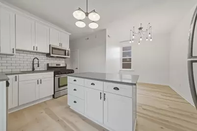 2420 S Sawyer Avenue, Chicago, IL 60623 - Photo 5