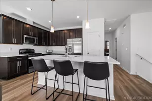 [Address not provided], South Elgin, IL 60177 - Photo 9