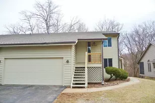 5301 Sandpiper Pl, Loves Park, IL 61111 - Photo 1