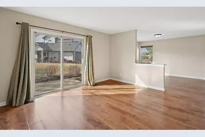 961 Sumac Court, Lindenhurst, IL 60046 - Photo 9