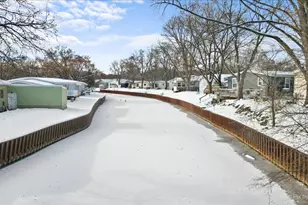 173 Northshore Rd, Elgin, IL 60123 - Photo 21