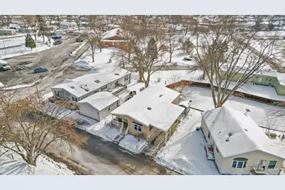 173 Northshore Road, Elgin, IL 60123 - Photo 5