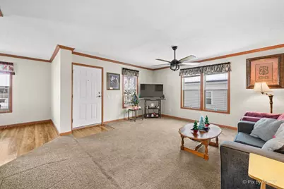 173 Northshore Road, Elgin, IL 60123 - Photo 7