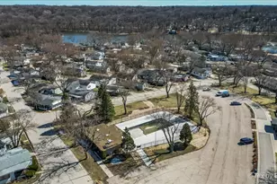 173 Northshore Rd, Elgin, IL 60123 - Photo 31