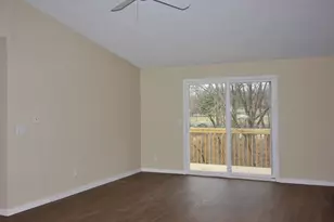 5303 Sandpiper Pl, Loves Park, IL 61111 - Photo 5