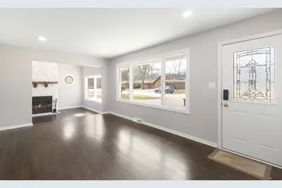 39525 N Highview Drive, Antioch, IL 60002 - Photo 9