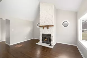 39525 N Highview Dr, Antioch, IL 60002 - Photo 13