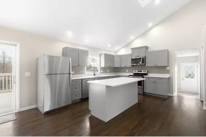 39525 N Highview Drive, Antioch, IL 60002 - Photo 3