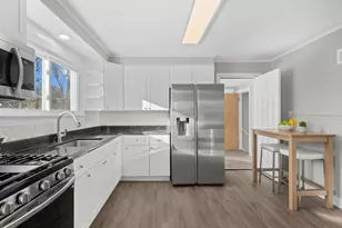 5604 S Madison Ave, Countryside, IL 60525 - Photo 9