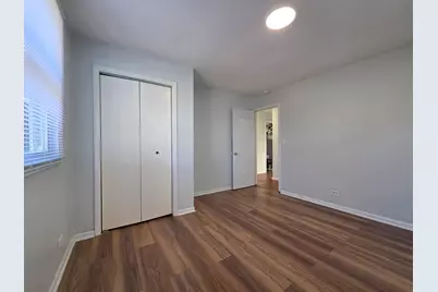 331 Lawn Terrace, Round Lake, IL 60073 - Photo 9