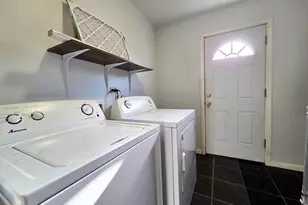 331 Lawn Terrace, Round Lake, IL 60073 - Photo 7