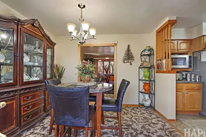 411 W Diversey Avenue, Addison, IL 60101 - Photo 7