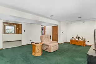 6429 W 114th St, Worth, IL 60482 - Photo 17