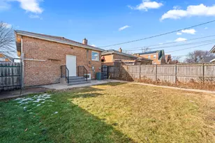 4635 S Keating Ave, Chicago, IL 60632 - Photo 5