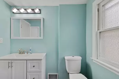 139 Elm Street, Dekalb, IL 60115 - Photo 17