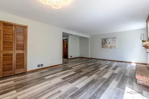 851 Sutton Ct, Lincolnshire, IL 60069 - Photo 9