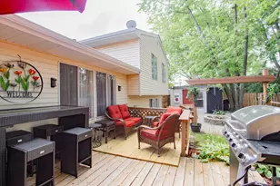 1040 Borden Dr, Roselle, IL 60172 - Photo 31